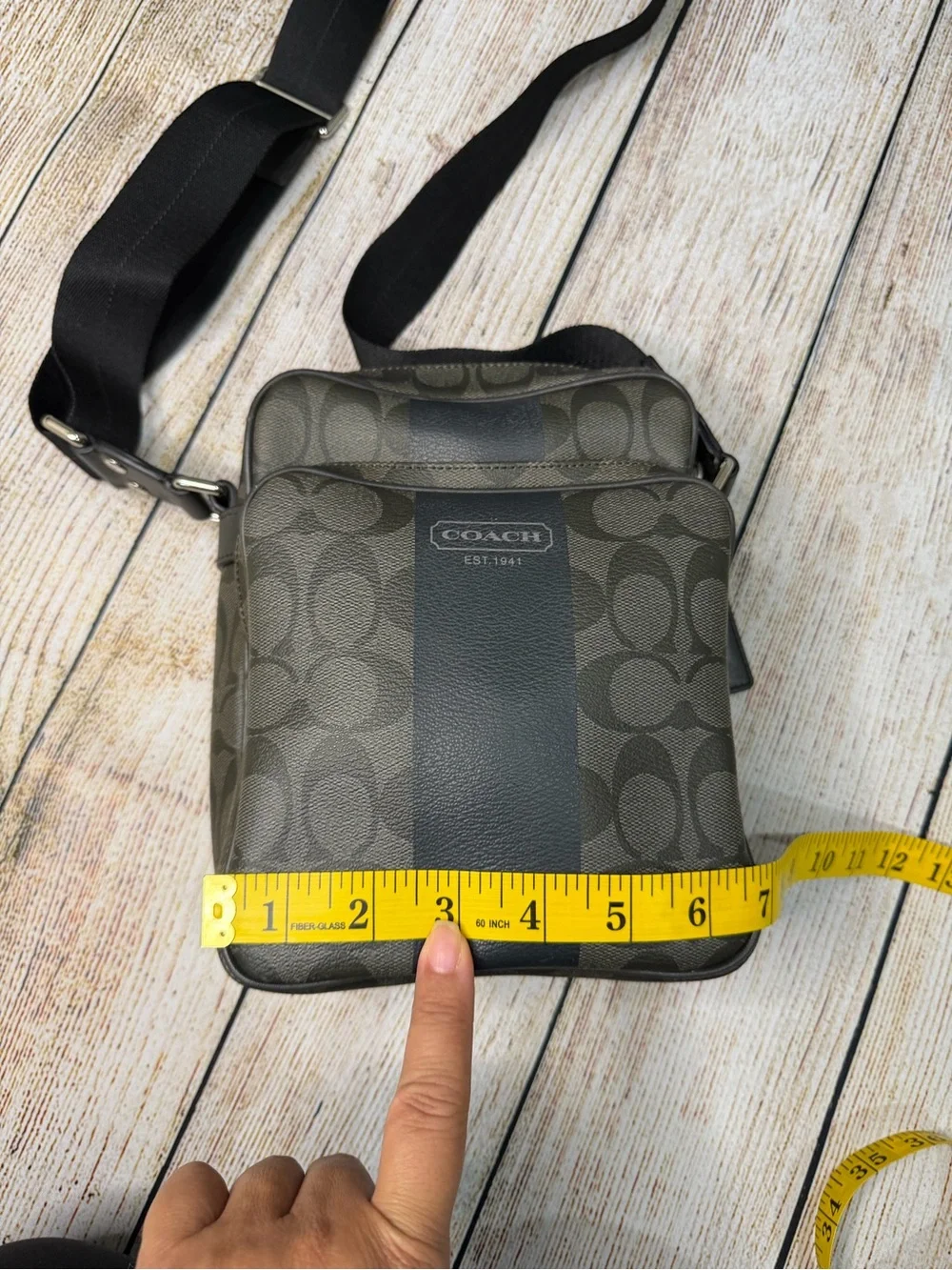 NWOT Coach Heritage Stripe Flight Crossbody Bag Unisex Black Gray